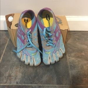 Vibram Running / Hiking Shoes - Women’s Size 7